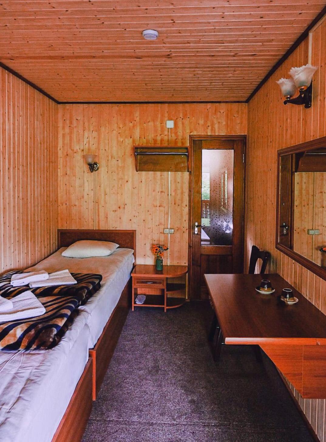 Maghay B&B Hotel In วานาดเซอร์ ภายนอก รูปภาพ