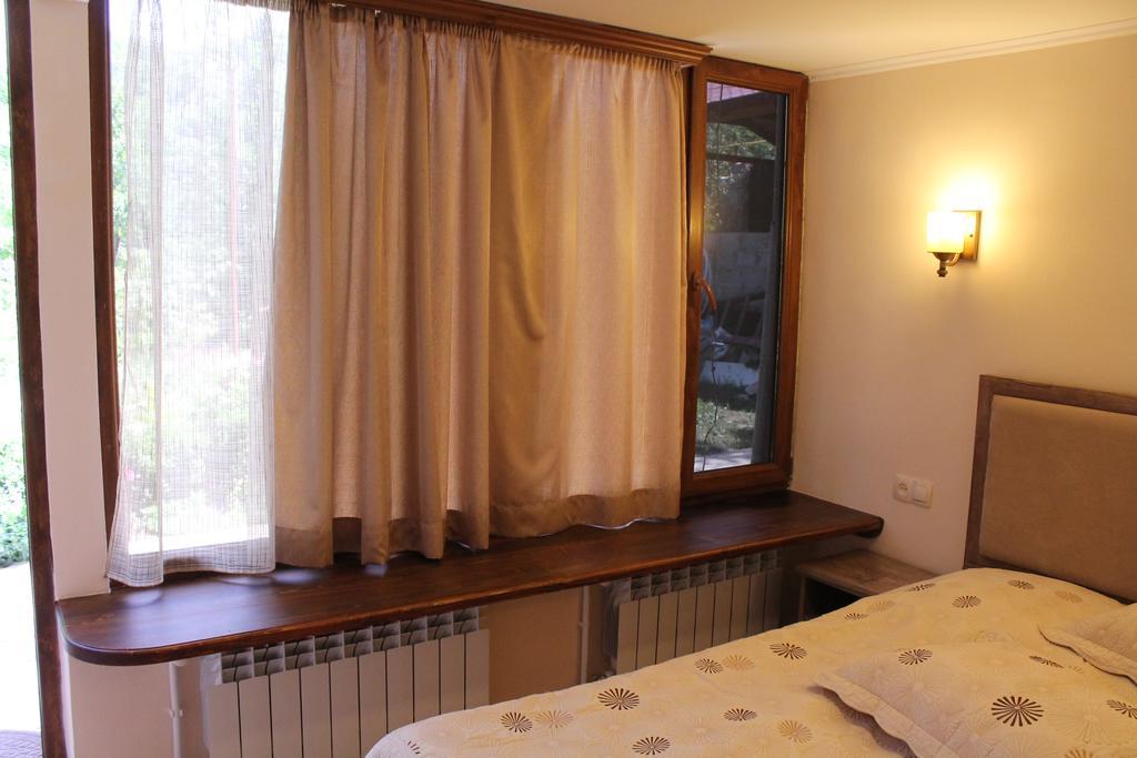 Maghay B&B Hotel In วานาดเซอร์ ห้อง รูปภาพ