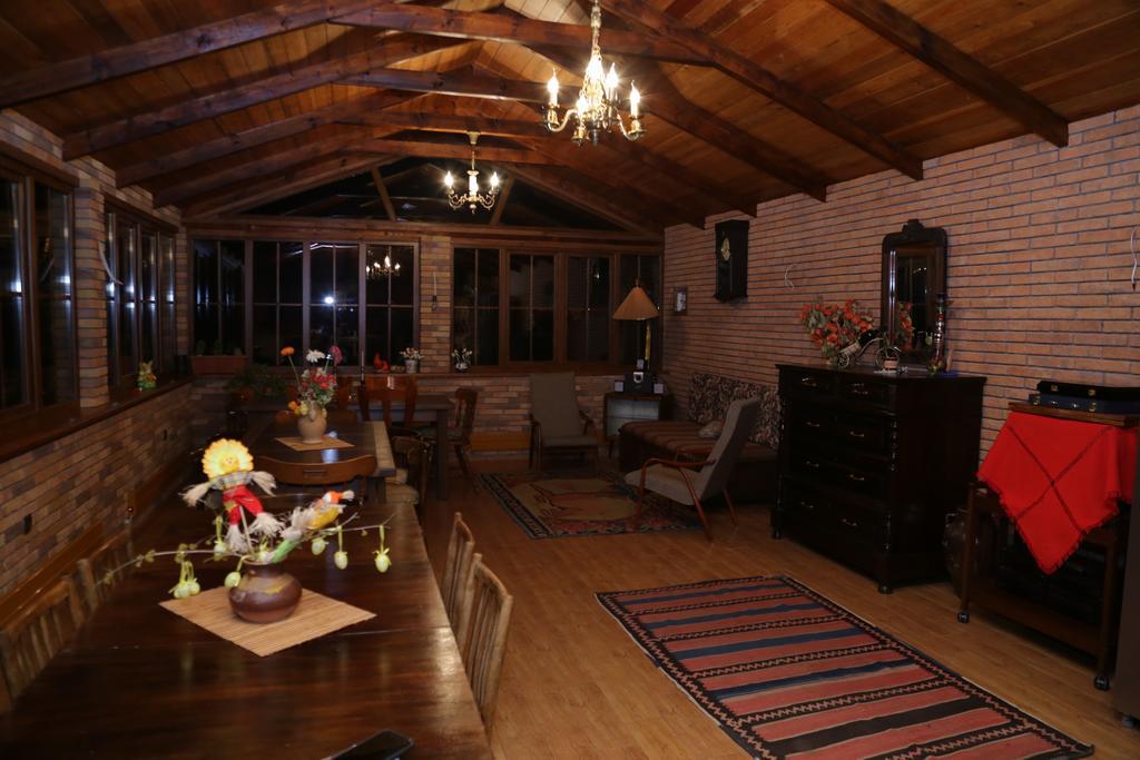 Maghay B&B Hotel In วานาดเซอร์ ภายนอก รูปภาพ
